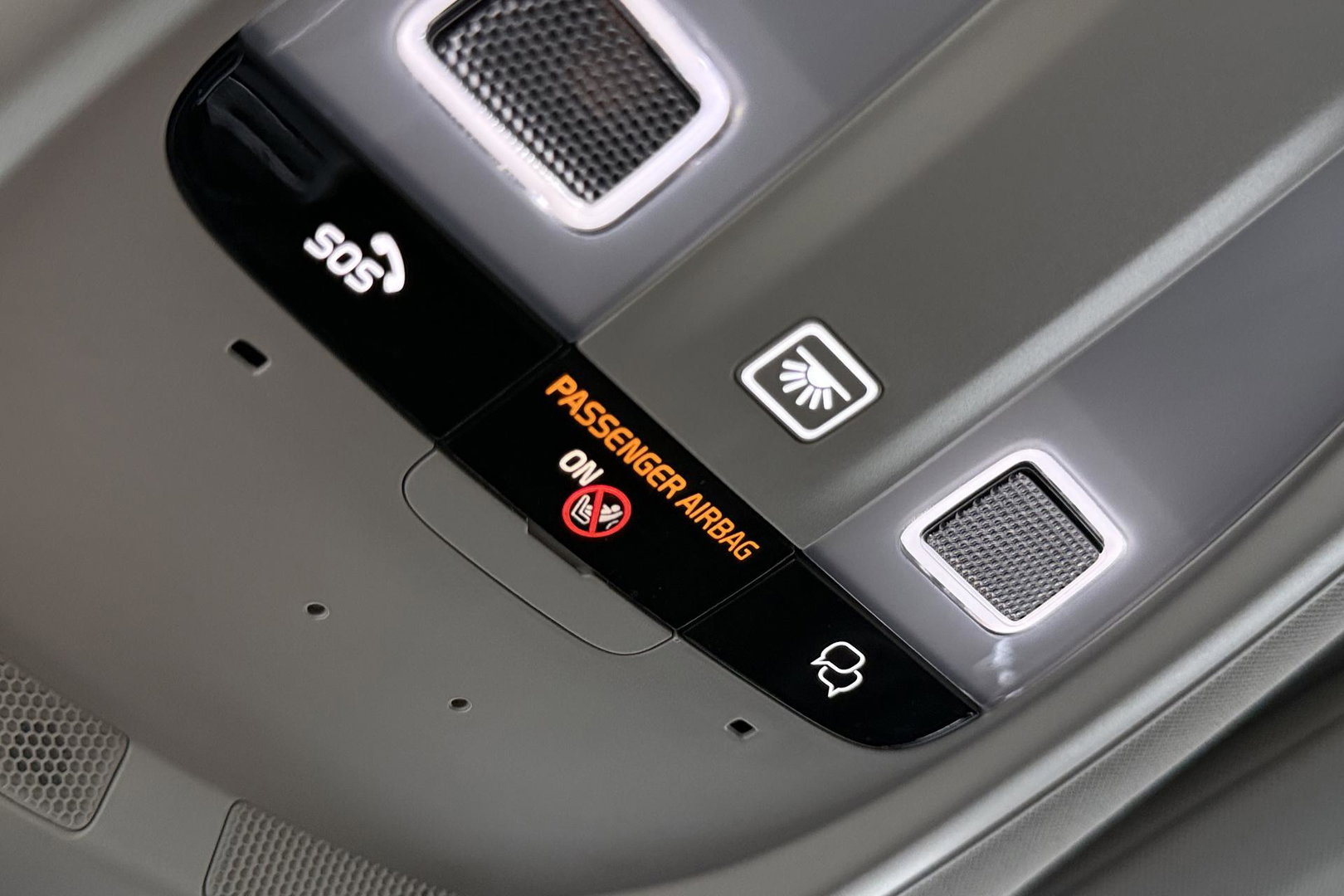 Volvo V90 T8 Plug-in hybrid Plus Dark | ACC | 360° Camera | Harman/Kardon | Keyless | Stoel+Stuurverwarming | 19 Inch
