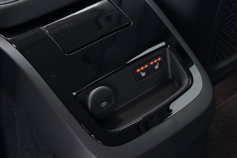 Volvo V90 T8 Plug-in hybrid Plus Dark | ACC | 360° Camera | Harman/Kardon | Keyless | Stoel+Stuurverwarming | 19 Inch