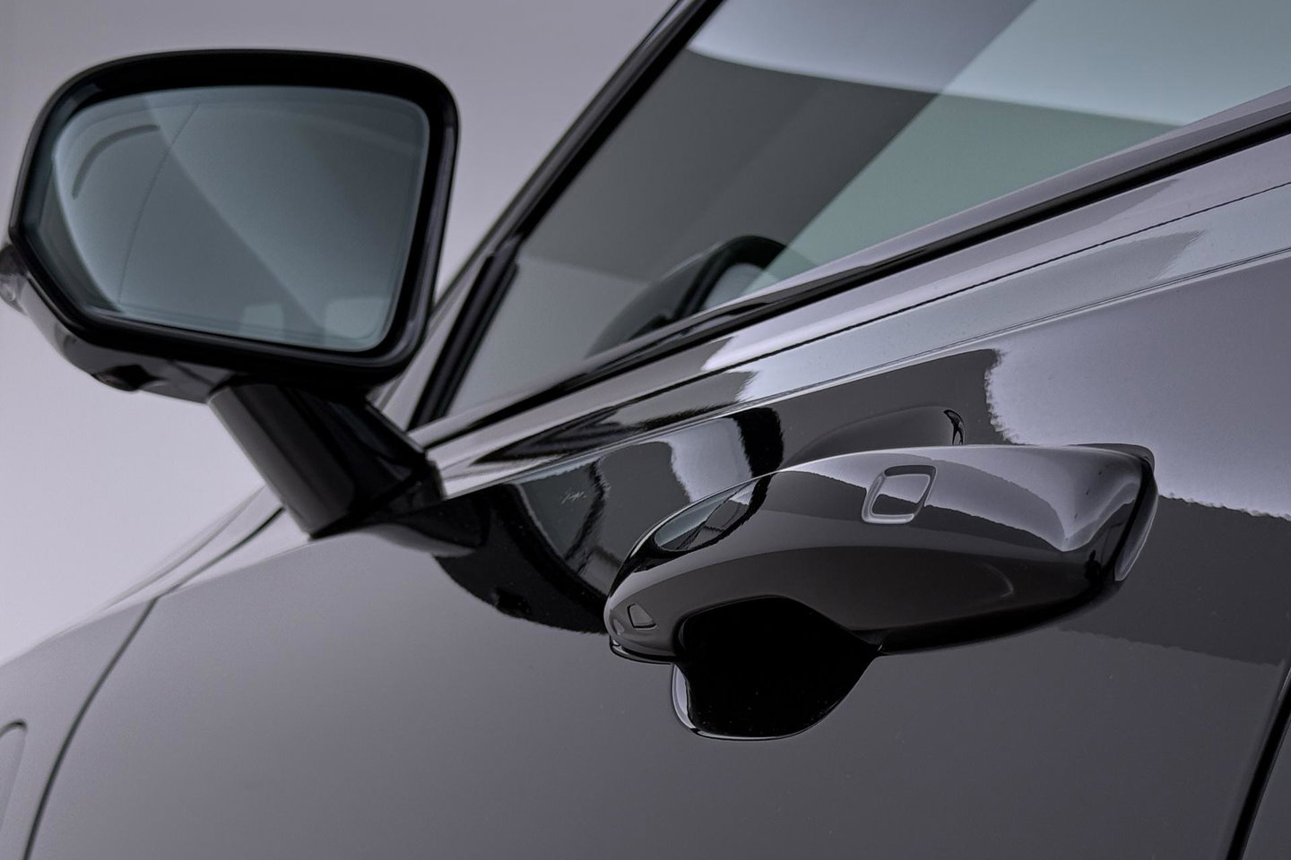 Volvo V90 T8 Plug-in hybrid Plus Dark | ACC | 360° Camera | Harman/Kardon | Keyless | Stoel+Stuurverwarming | 19 Inch