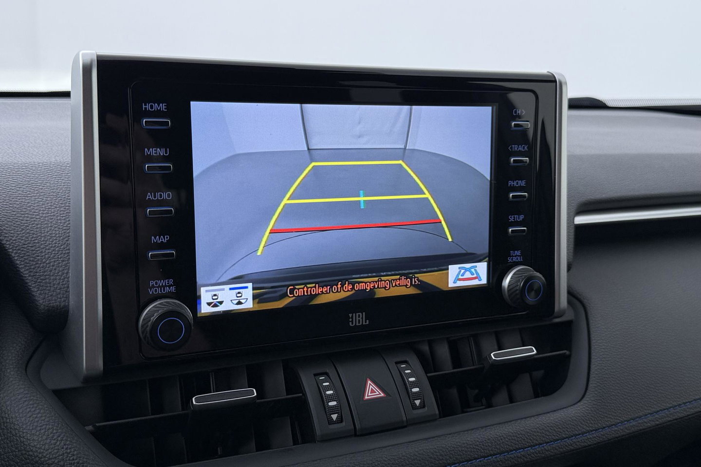 Toyota RAV4 2.5 Hybrid Bi-Tone | ACC | JBL Audio | Stoel+Stuurverwarming | Elektrische Achterklep | Keyless | LED | Camera | 18 Inch