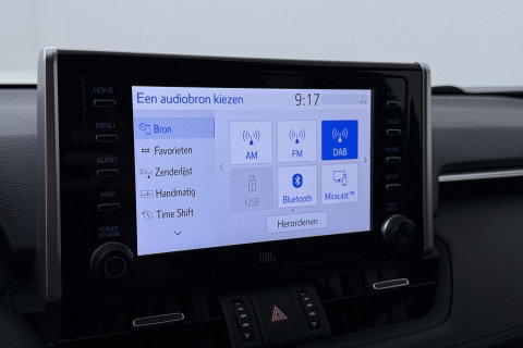 Toyota RAV4 2.5 Hybrid Bi-Tone | ACC | JBL Audio | Stoel+Stuurverwarming | Elektrische Achterklep | Keyless | LED | Camera | 18 Inch