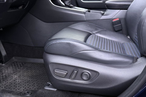 Toyota RAV4 2.5 Hybrid Bi-Tone | ACC | JBL Audio | Stoel+Stuurverwarming | Elektrische Achterklep | Keyless | LED | Camera | 18 Inch
