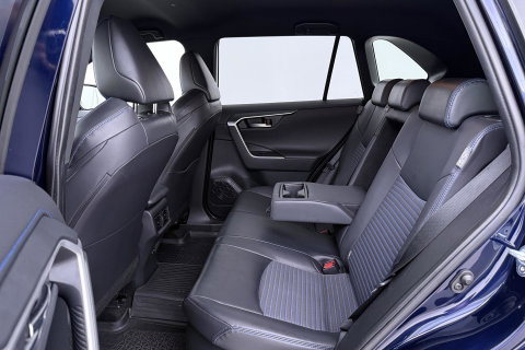Toyota RAV4 2.5 Hybrid Bi-Tone | ACC | JBL Audio | Stoel+Stuurverwarming | Elektrische Achterklep | Keyless | LED | Camera | 18 Inch