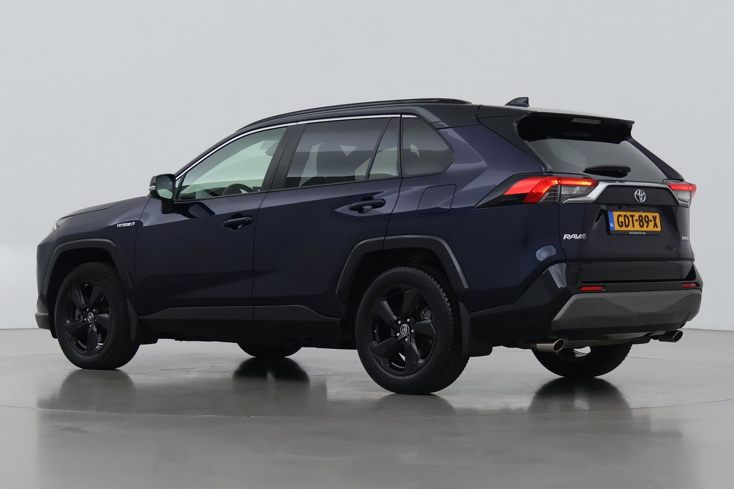 Toyota RAV4 2.5 Hybrid Bi-Tone | ACC | JBL Audio | Stoel+Stuurverwarming | Elektrische Achterklep | Keyless | LED | Camera | 18 Inch