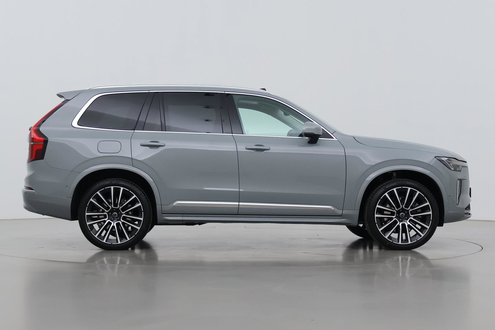 Volvo XC90 T8 Plug-in hybrid Ultra Bright | Bowers&Wilkins | Luchtvering | Massage | 22 Inch | Trekhaak | Head-Up