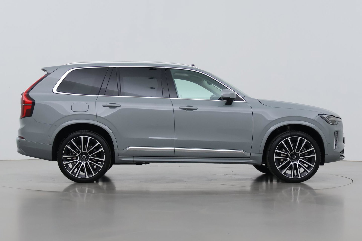 Volvo XC90 T8 Plug-in hybrid Ultra Bright | Bowers&Wilkins | Luchtvering | Massage | 22 Inch | Trekhaak | Head-Up