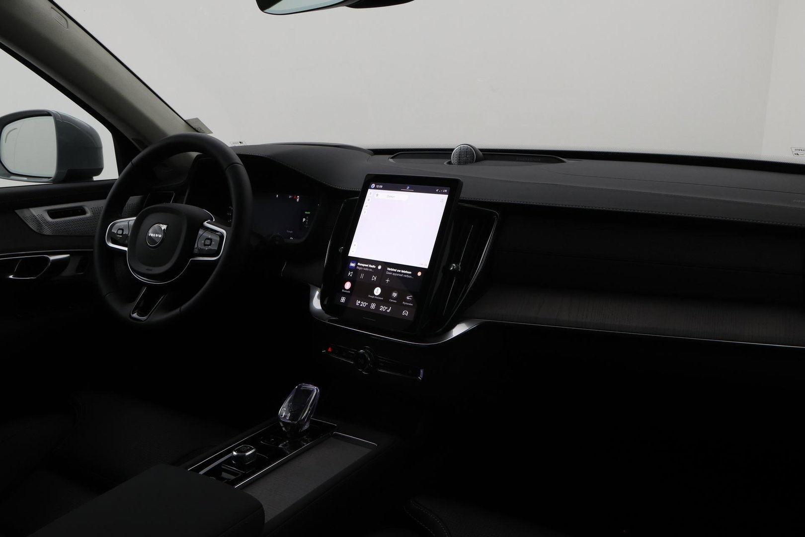 Volvo XC90 T8 Plug-in hybrid Ultra Bright | Bowers&Wilkins | Luchtvering | Massage | 22 Inch | Trekhaak | Head-Up