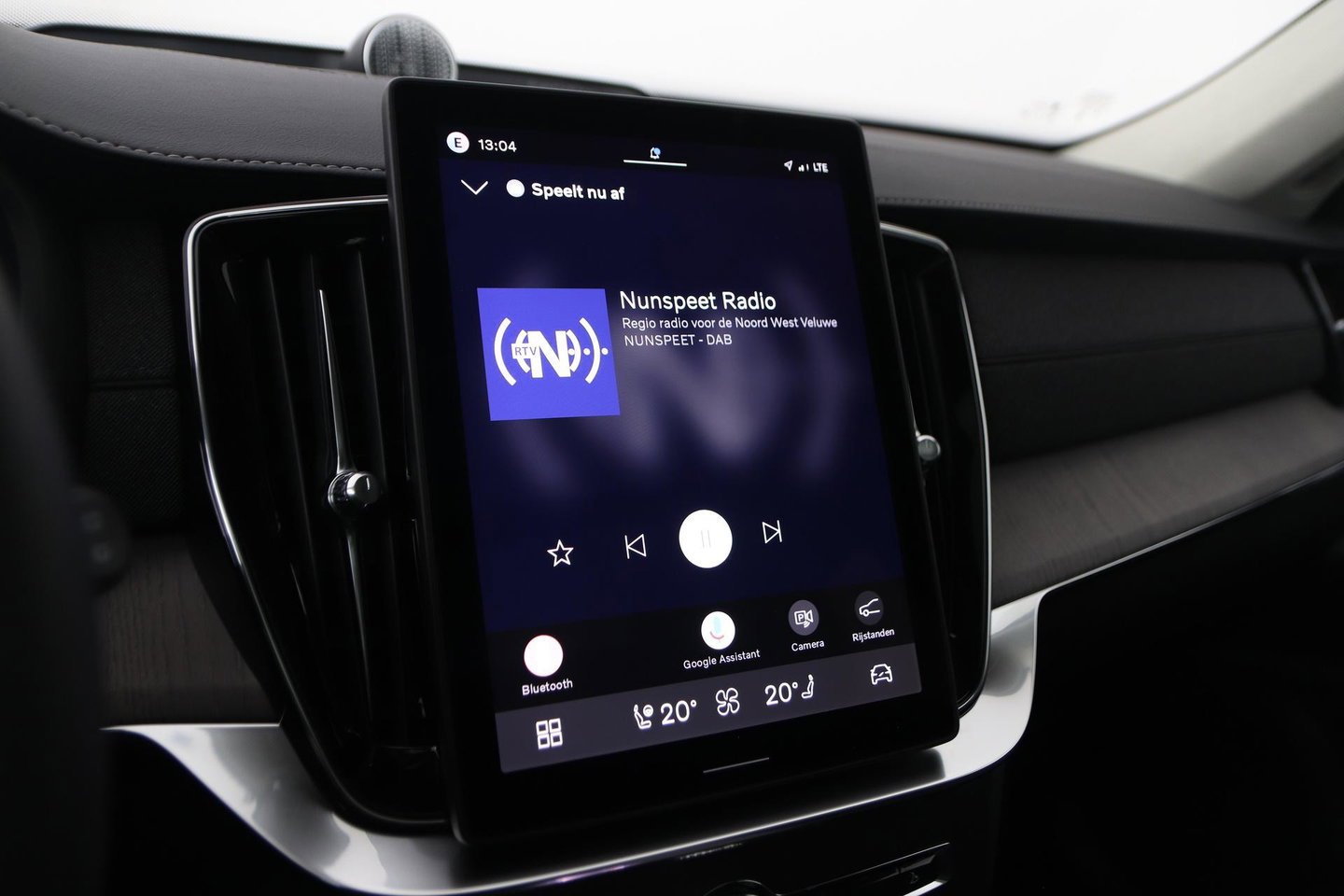 Volvo XC90 T8 Plug-in hybrid Ultra Bright | Bowers&Wilkins | Luchtvering | Massage | 22 Inch | Trekhaak | Head-Up