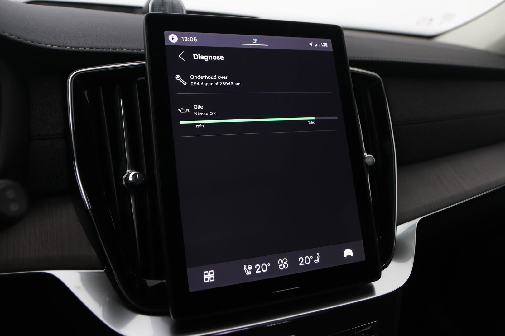 Volvo XC90 T8 Plug-in hybrid Ultra Bright | Bowers&Wilkins | Luchtvering | Massage | 22 Inch | Trekhaak | Head-Up
