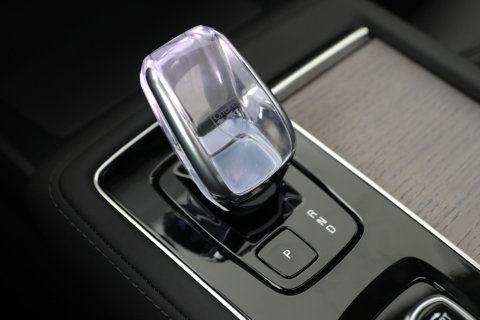 Volvo XC90 T8 Plug-in hybrid Ultra Bright | Bowers&Wilkins | Luchtvering | Massage | 22 Inch | Trekhaak | Head-Up