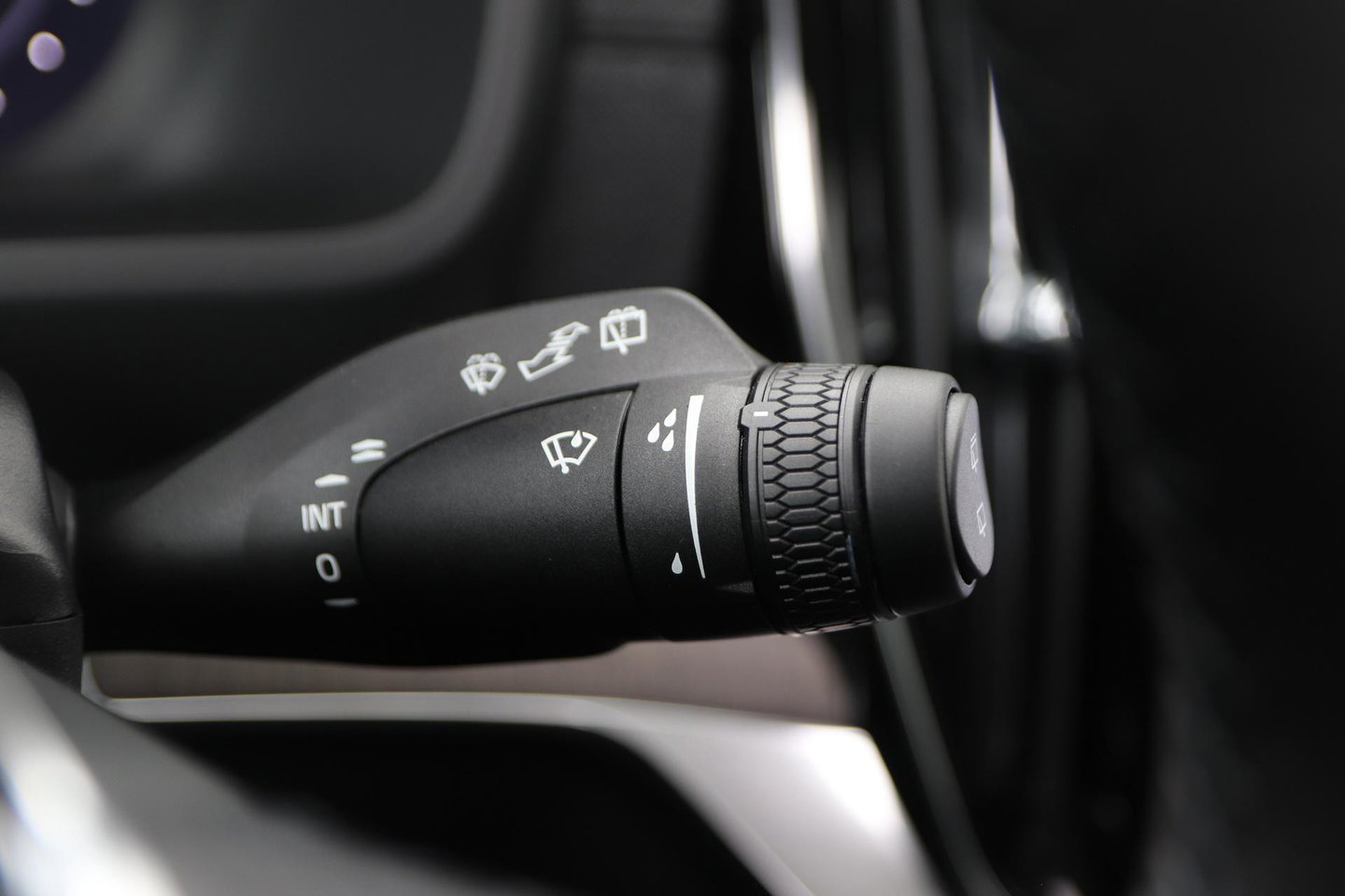 Volvo XC90 T8 Plug-in hybrid Ultra Bright | Bowers&Wilkins | Luchtvering | Massage | 22 Inch | Trekhaak | Head-Up
