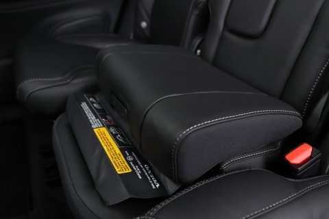 Volvo XC90 T8 Plug-in hybrid Ultra Bright | Bowers&Wilkins | Luchtvering | Massage | 22 Inch | Trekhaak | Head-Up
