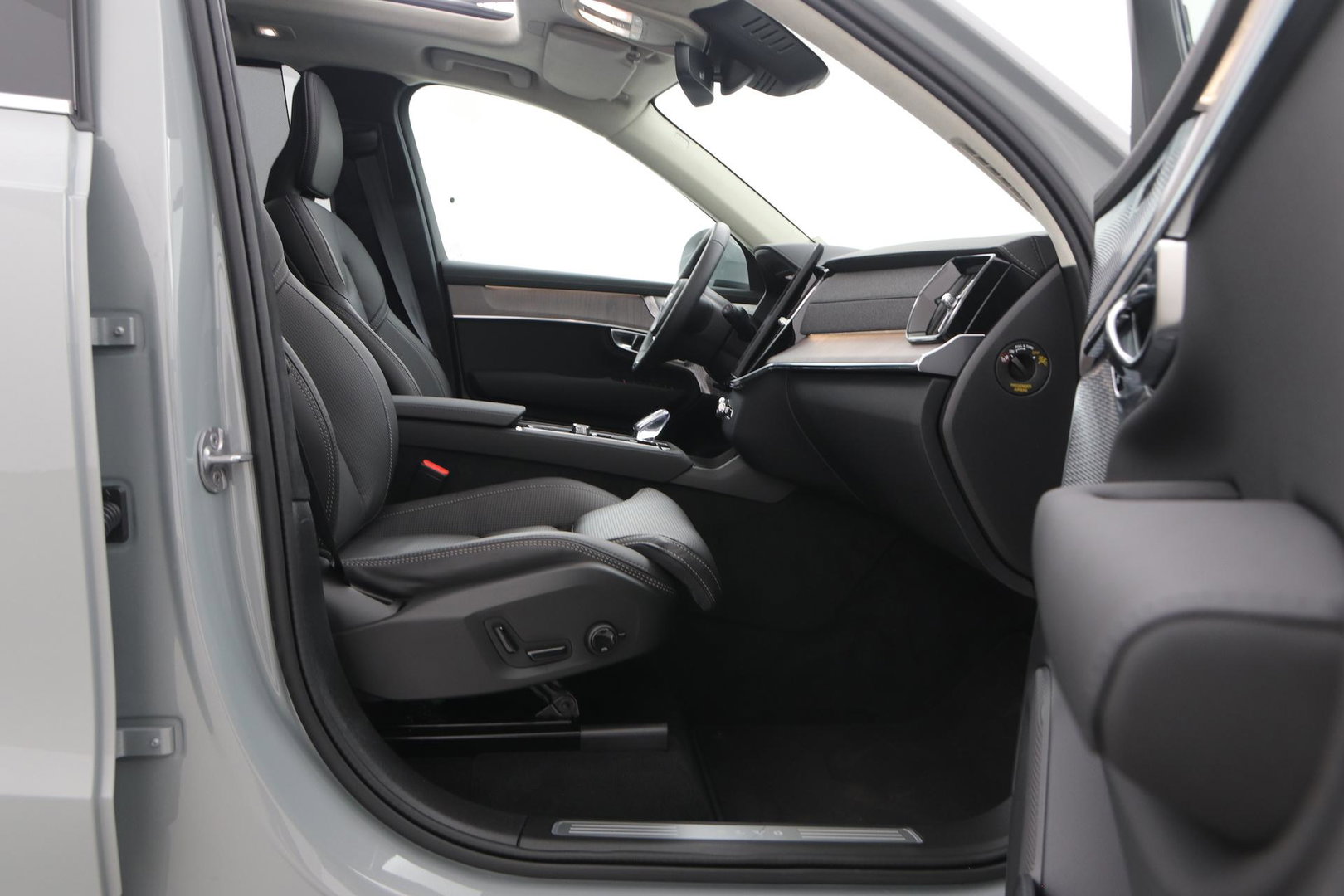 Volvo XC90 T8 Plug-in hybrid Ultra Bright | Bowers&Wilkins | Luchtvering | Massage | 22 Inch | Trekhaak | Head-Up
