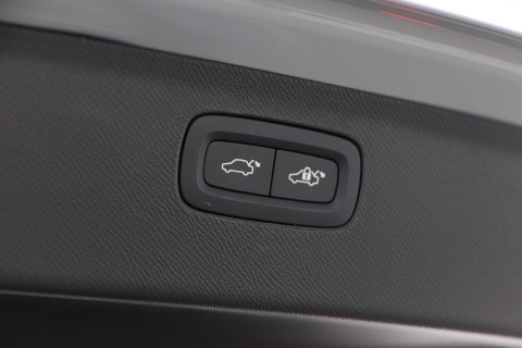 Volvo XC90 T8 Plug-in hybrid Ultra Bright | Bowers&Wilkins | Luchtvering | Massage | 22 Inch | Trekhaak | Head-Up