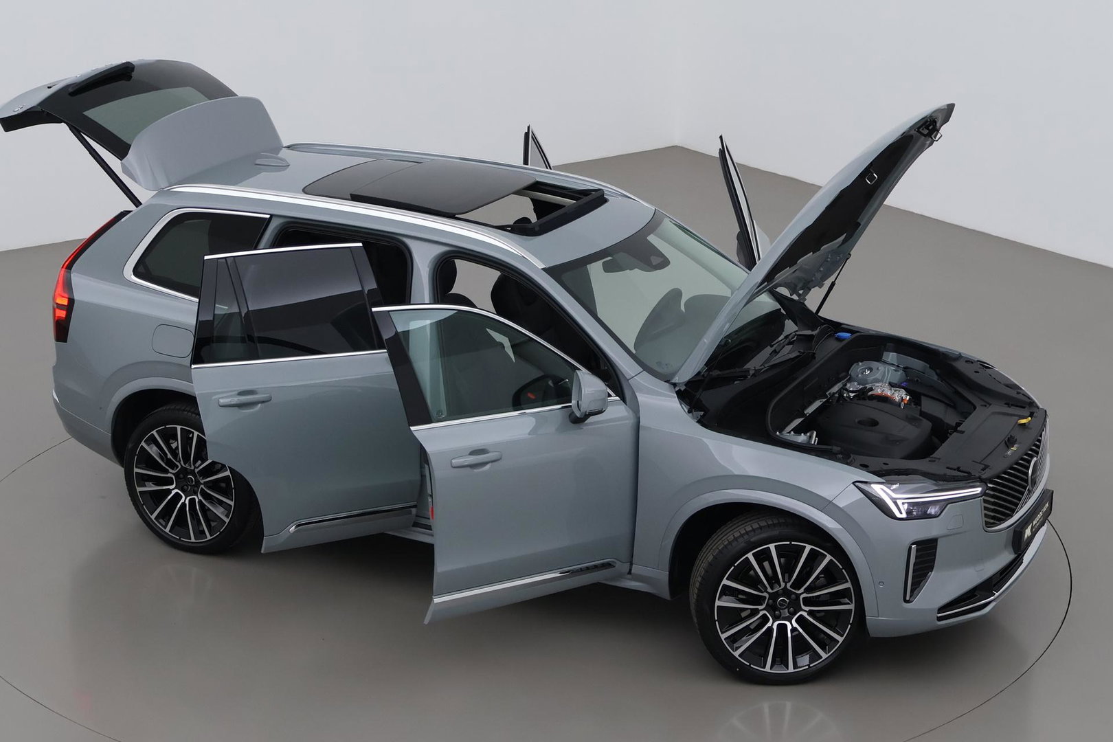 Volvo XC90 T8 Plug-in hybrid Ultra Bright | Bowers&Wilkins | Luchtvering | Massage | 22 Inch | Trekhaak | Head-Up