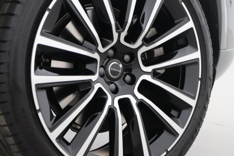 Volvo XC90 T8 Plug-in hybrid Ultra Bright | Bowers&Wilkins | Luchtvering | Massage | 22 Inch | Trekhaak | Head-Up
