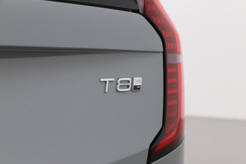 Volvo XC90 T8 Plug-in hybrid Ultra Bright | Bowers&Wilkins | Luchtvering | Massage | 22 Inch | Trekhaak | Head-Up