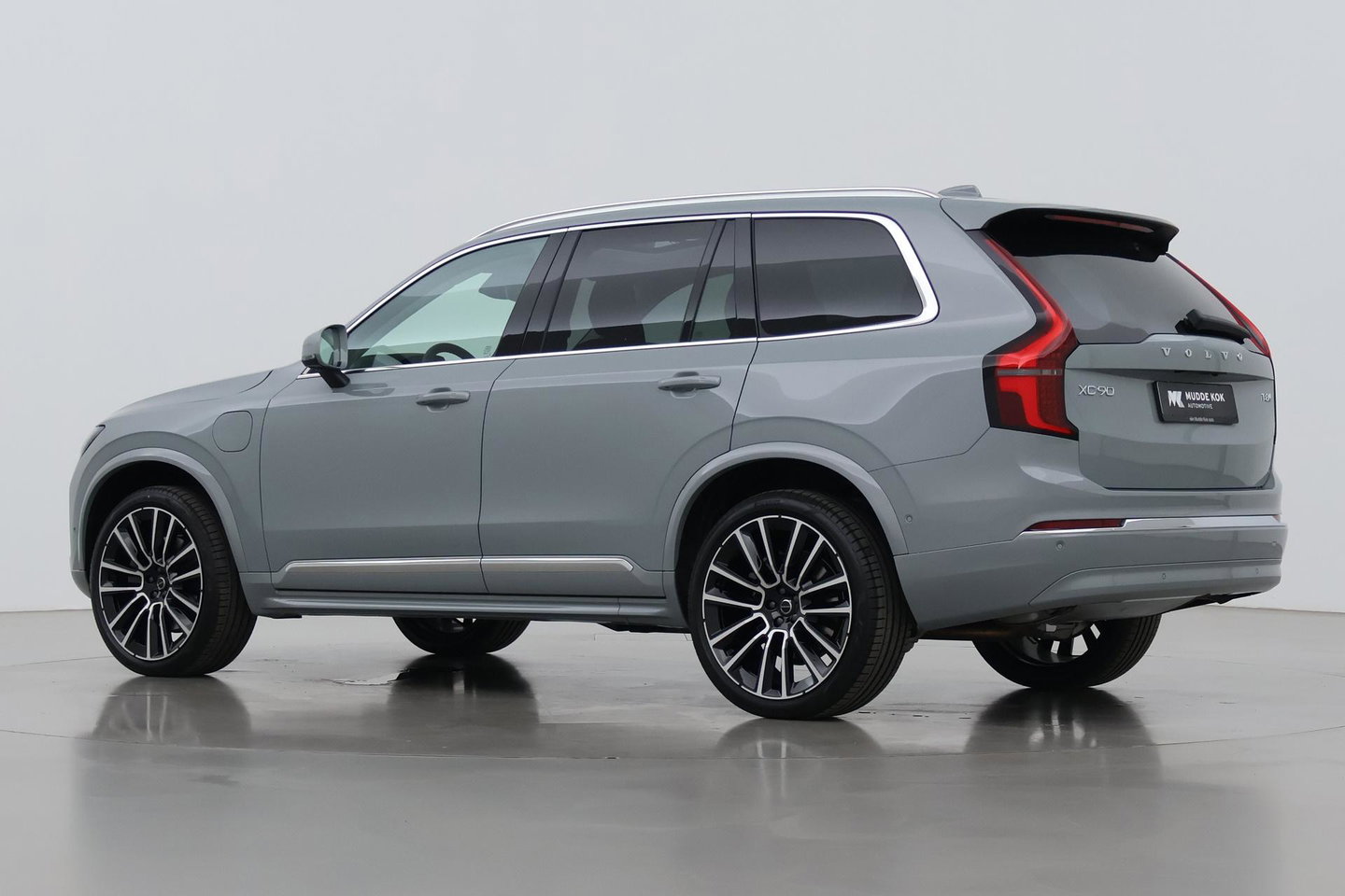 Volvo XC90 T8 Plug-in hybrid Ultra Bright | Bowers&Wilkins | Luchtvering | Massage | 22 Inch | Trekhaak | Head-Up