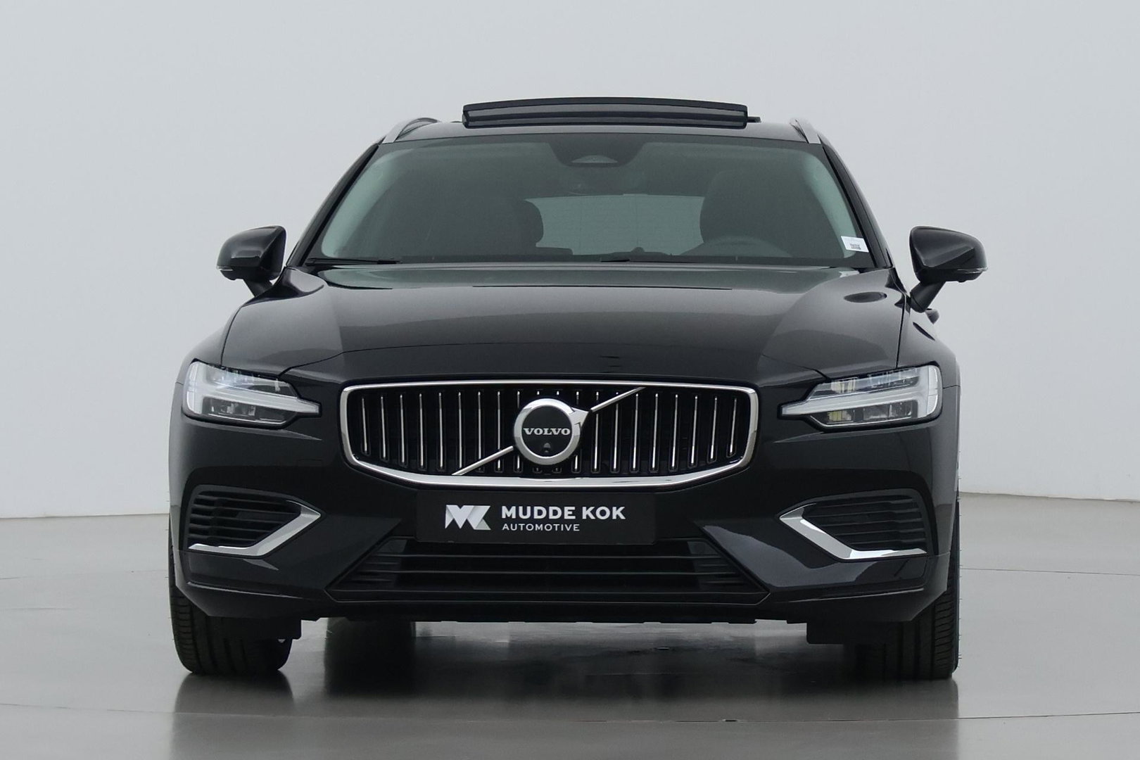 Volvo V60 T6 Plug-in hybrid Plus Bright | ACC | Panoramadak | Head-Up | Harman/Kardon | 360° Camera | Stoel+Stuurverwarming
