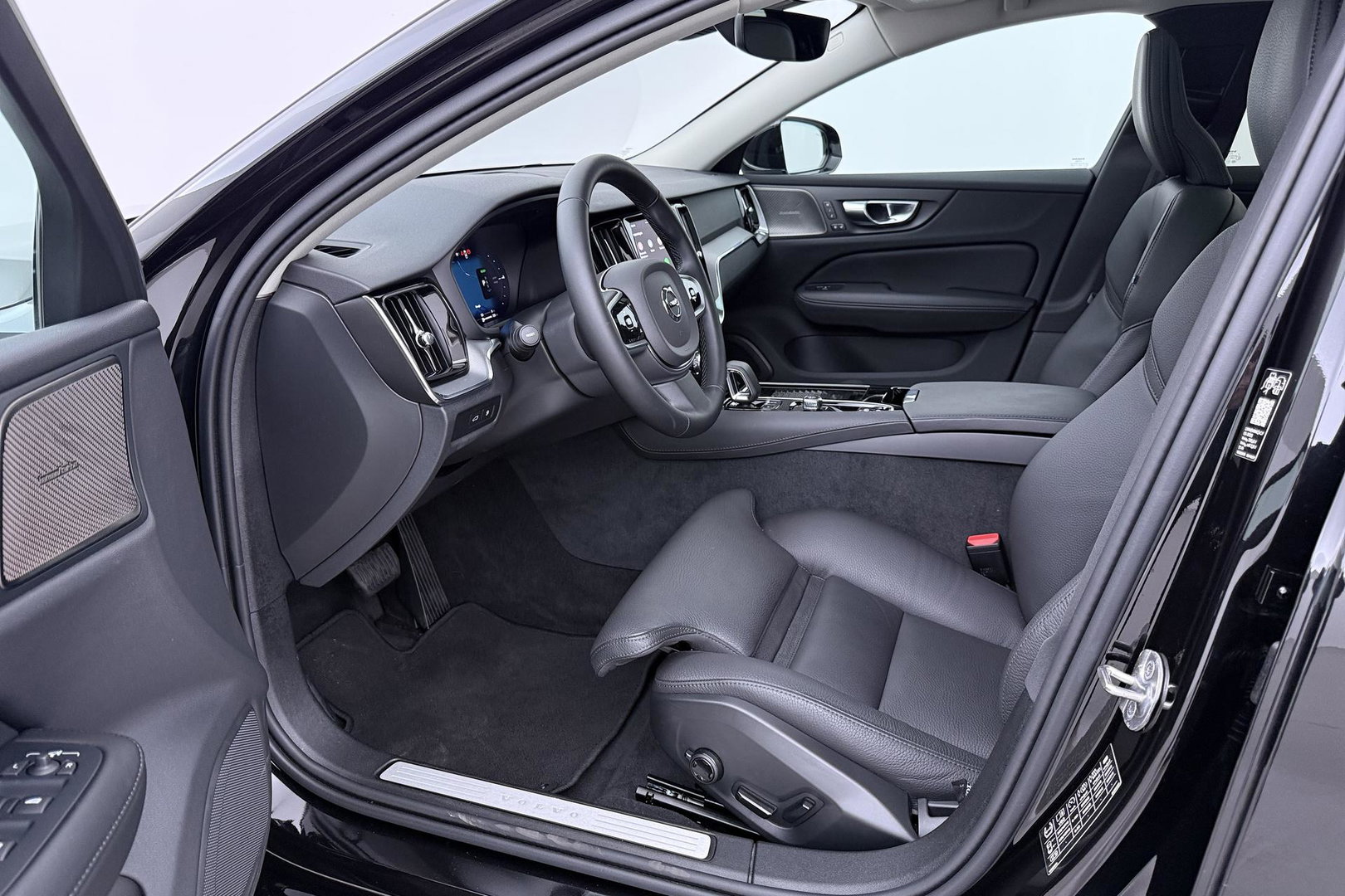 Volvo V60 T6 Plug-in hybrid Plus Bright | ACC | Panoramadak | Head-Up | Harman/Kardon | 360° Camera | Stoel+Stuurverwarming