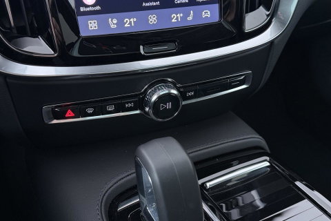 Volvo V60 T6 Plug-in hybrid Plus Bright | ACC | Panoramadak | Head-Up | Harman/Kardon | 360° Camera | Stoel+Stuurverwarming