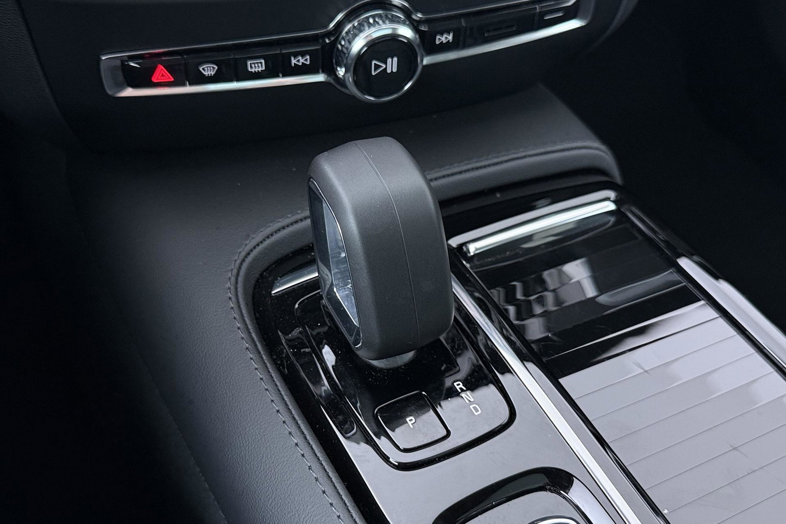 Volvo V60 T6 Plug-in hybrid Plus Bright | ACC | Panoramadak | Head-Up | Harman/Kardon | 360° Camera | Stoel+Stuurverwarming