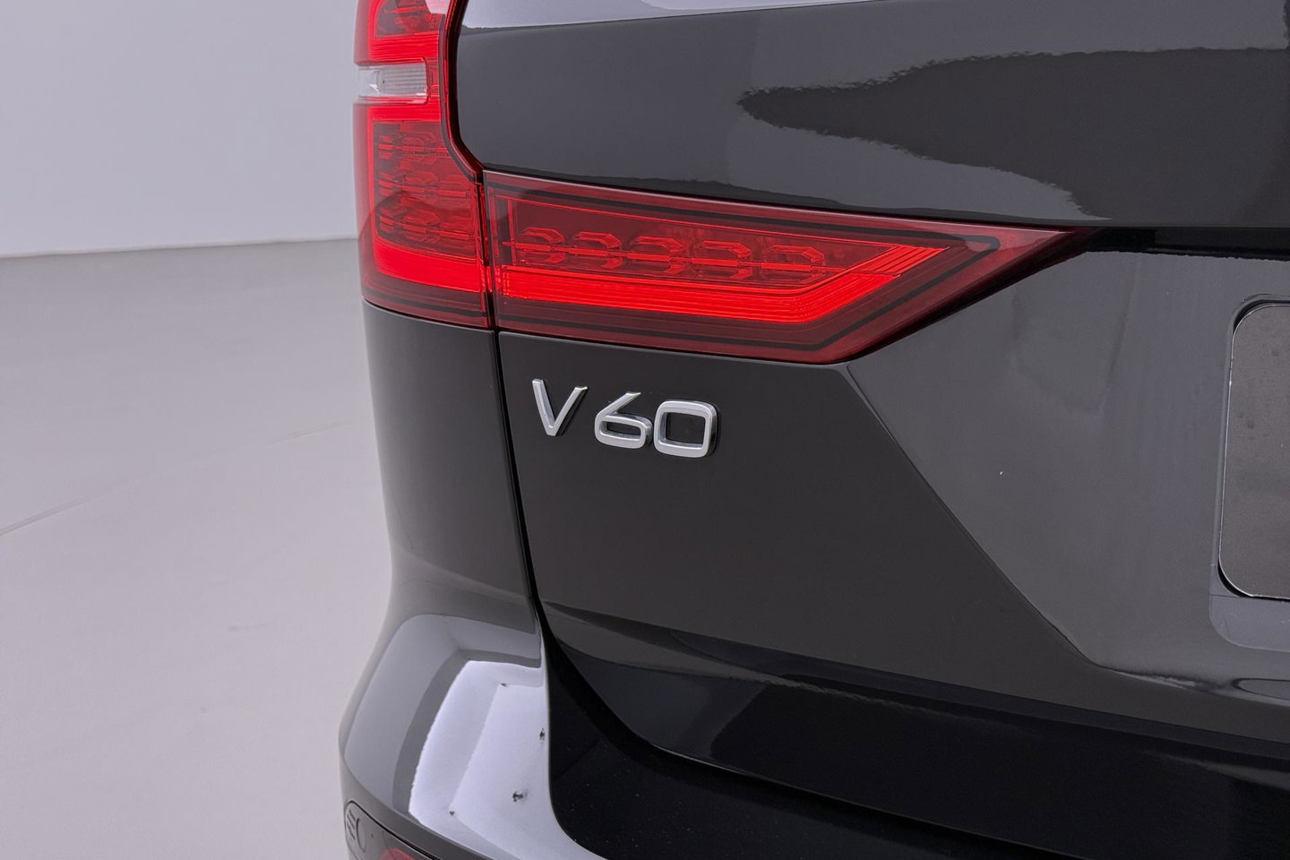 Volvo V60 T6 Plug-in hybrid Plus Bright | ACC | Panoramadak | Head-Up | Harman/Kardon | 360° Camera | Stoel+Stuurverwarming