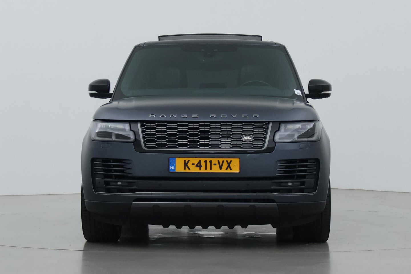 Land Rover Range Rover 2.0 P400e Vogue | SVO Kleur | ACC | Panoramadak | Luchtvering | 360° Camera | Soft-Close