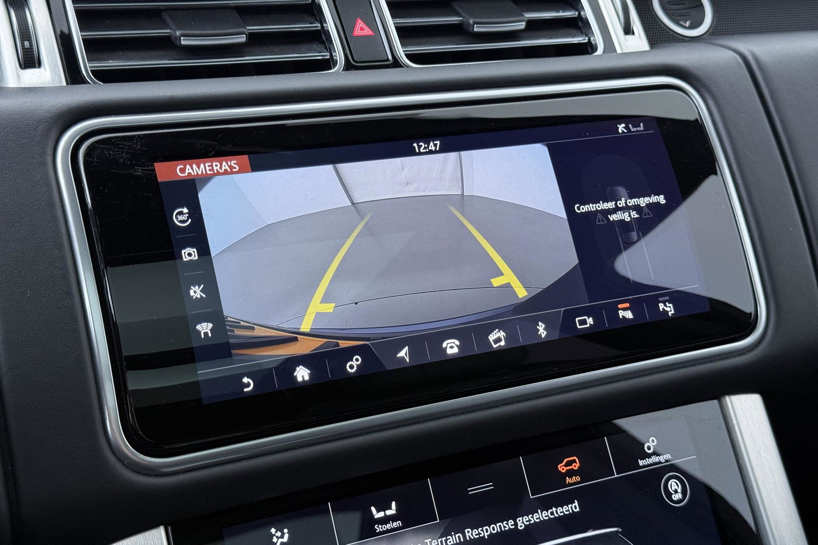 Land Rover Range Rover 2.0 P400e Vogue | SVO Kleur | ACC | Panoramadak | Luchtvering | 360° Camera | Soft-Close