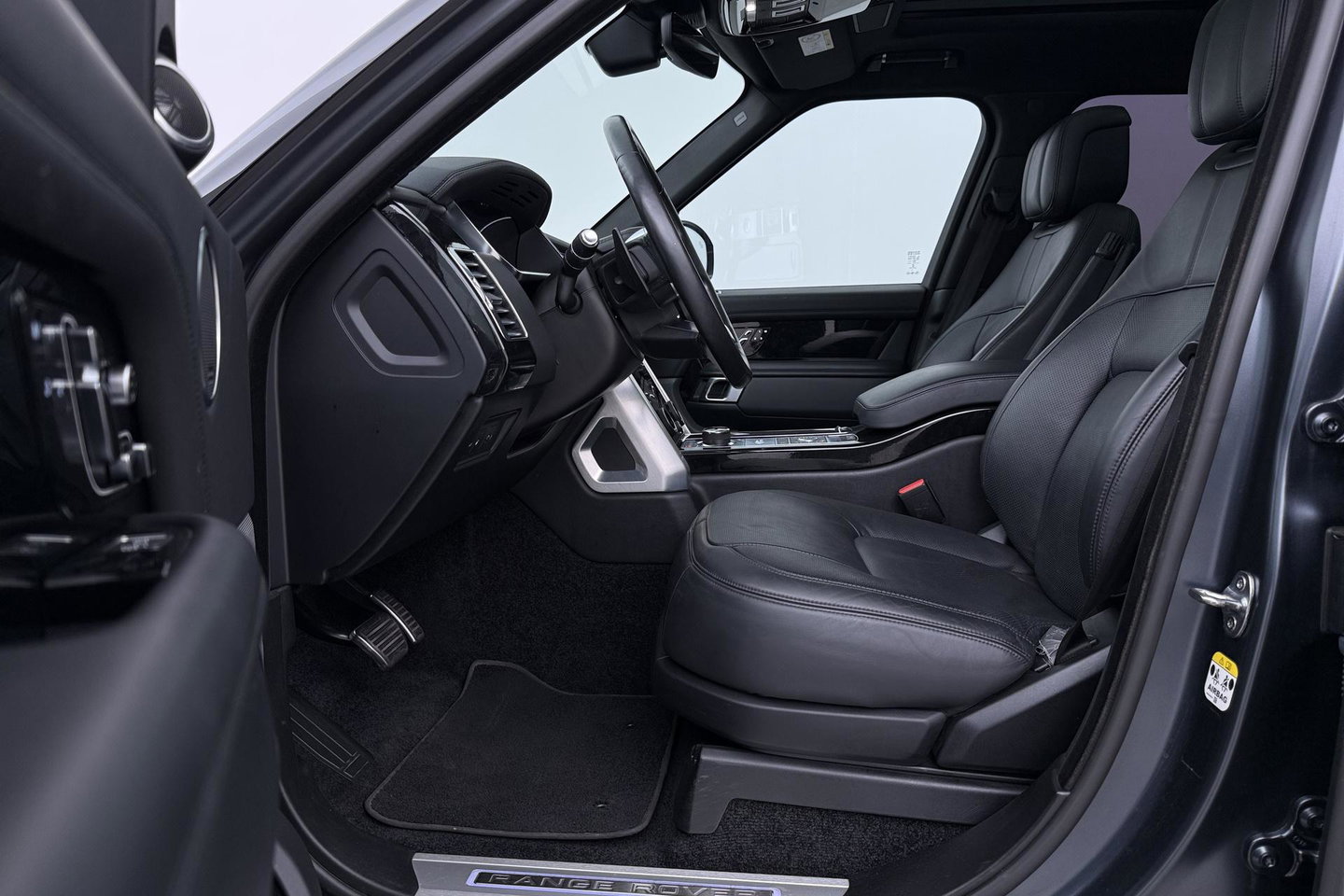 Land Rover Range Rover 2.0 P400e Vogue | SVO Kleur | ACC | Panoramadak | Luchtvering | 360° Camera | Soft-Close
