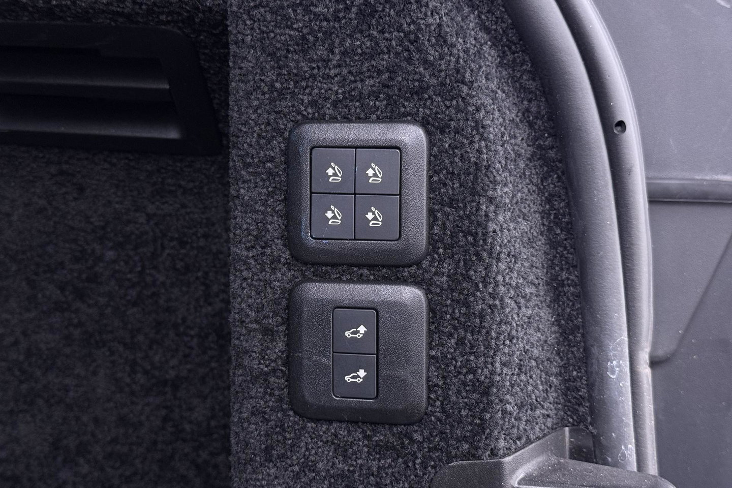 Land Rover Range Rover 2.0 P400e Vogue | SVO Kleur | ACC | Panoramadak | Luchtvering | 360° Camera | Soft-Close