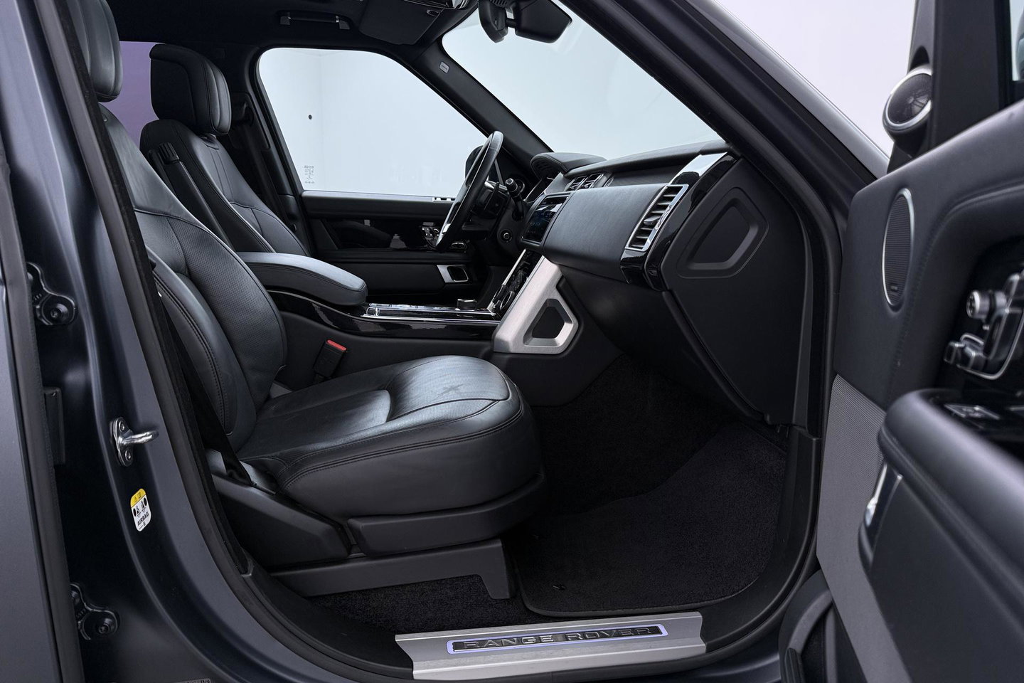 Land Rover Range Rover 2.0 P400e Vogue | SVO Kleur | ACC | Panoramadak | Luchtvering | 360° Camera | Soft-Close