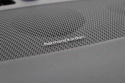 Volvo EX40 Twin Motor Plus Black Edition 82 kWh | ACC | Panoramadak | 360° Camera | Harman/Kardon | Stoel+Stuurverwarming | 20 Inch