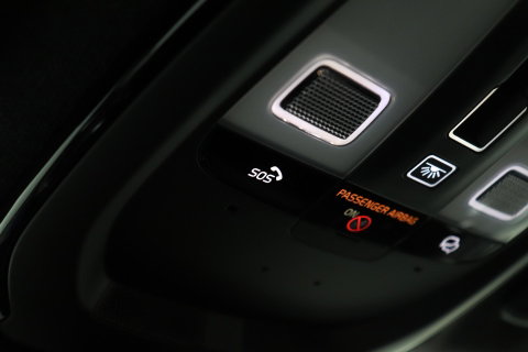 Volvo EX40 Twin Motor Plus Black Edition 82 kWh | ACC | Panoramadak | 360° Camera | Harman/Kardon | Stoel+Stuurverwarming | 20 Inch