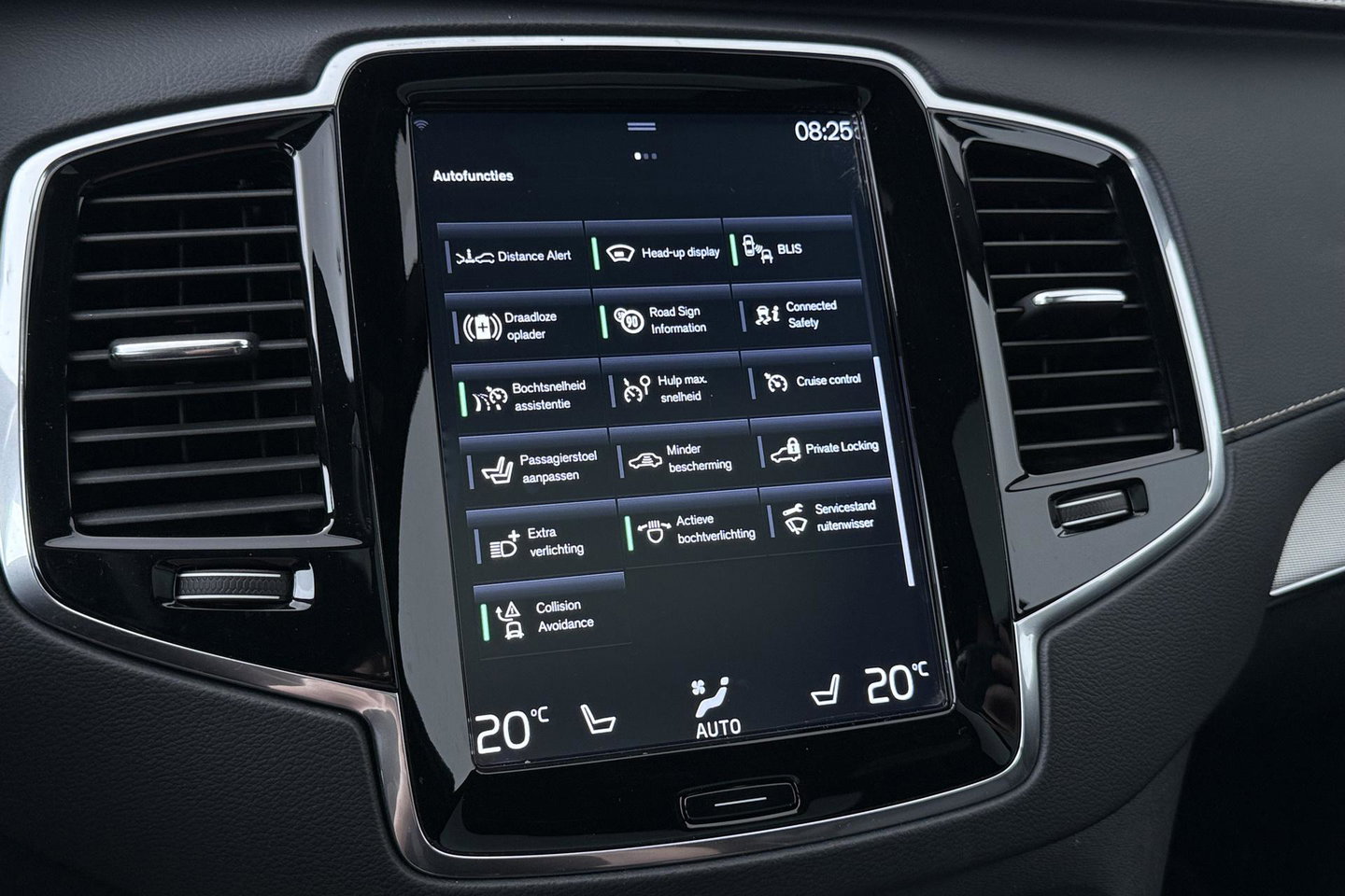 Volvo XC90 T8 Recharge R-Design | ACC | Luchtvering | Panoramadak | Bowers&Wilkins | 360° Camera | Head-Up | Trekhaak | 22 Inch