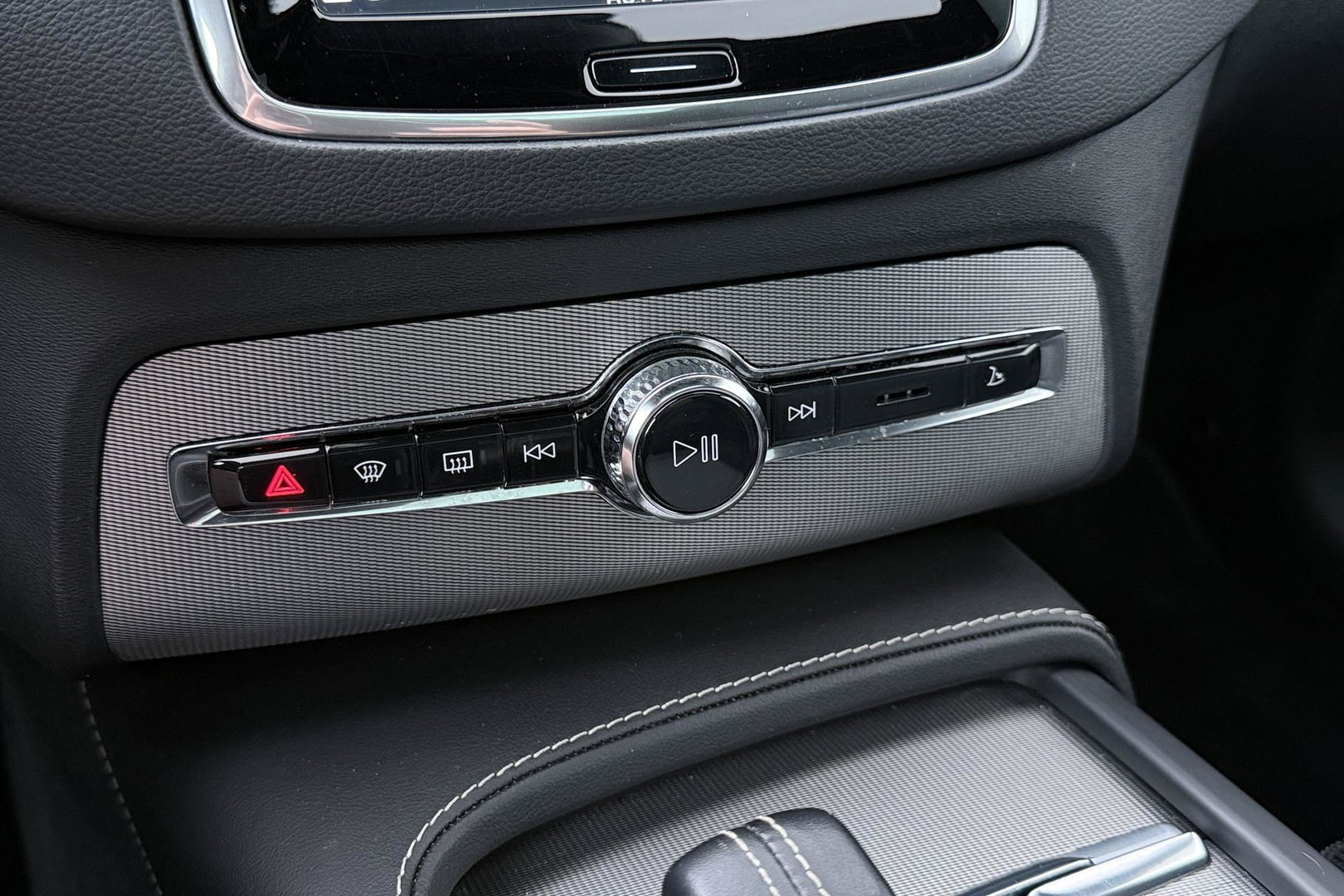 Volvo XC90 T8 Recharge R-Design | ACC | Luchtvering | Panoramadak | Bowers&Wilkins | 360° Camera | Head-Up | Trekhaak | 22 Inch