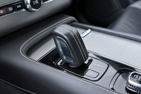 Volvo XC90 T8 Recharge R-Design | ACC | Luchtvering | Panoramadak | Bowers&Wilkins | 360° Camera | Head-Up | Trekhaak | 22 Inch