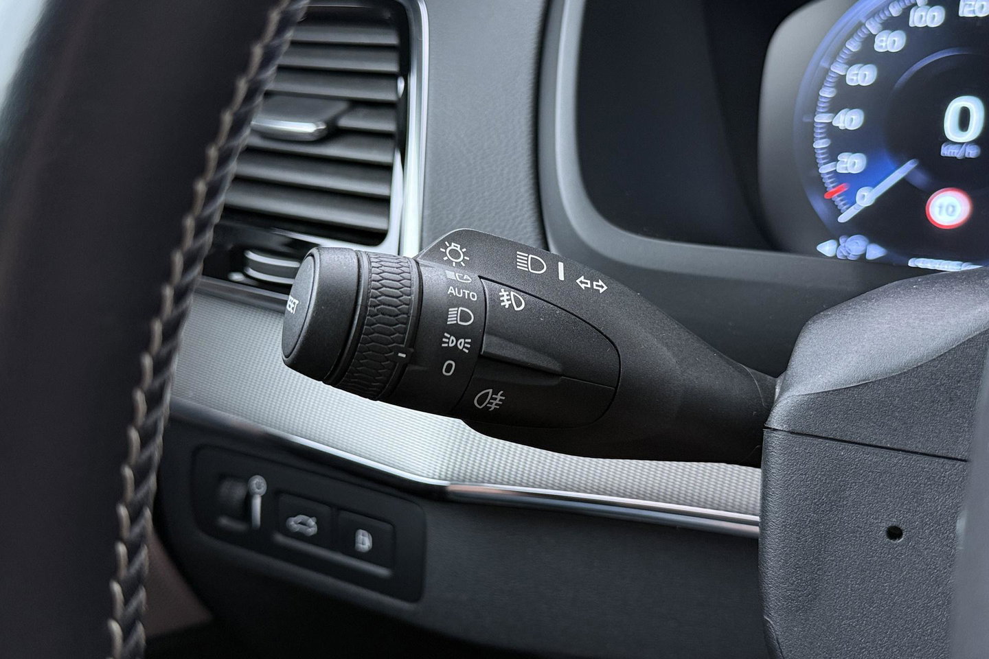 Volvo XC90 T8 Recharge R-Design | ACC | Luchtvering | Panoramadak | Bowers&Wilkins | 360° Camera | Head-Up | Trekhaak | 22 Inch