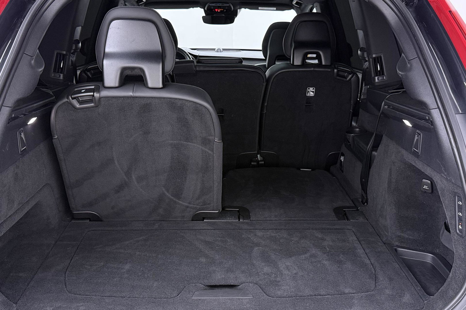 Volvo XC90 T8 Recharge R-Design | ACC | Luchtvering | Panoramadak | Bowers&Wilkins | 360° Camera | Head-Up | Trekhaak | 22 Inch