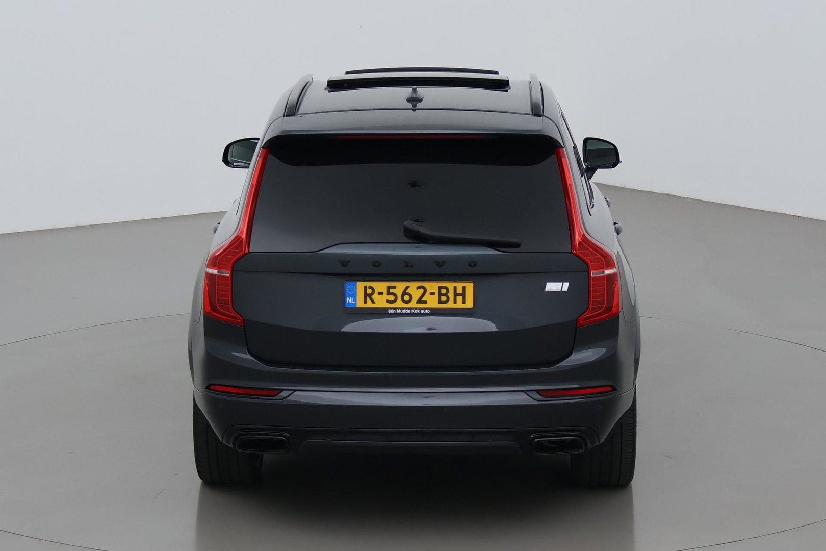 Volvo XC90 T8 Recharge R-Design | ACC | Luchtvering | Panoramadak | Bowers&Wilkins | 360° Camera | Head-Up | Trekhaak | 22 Inch