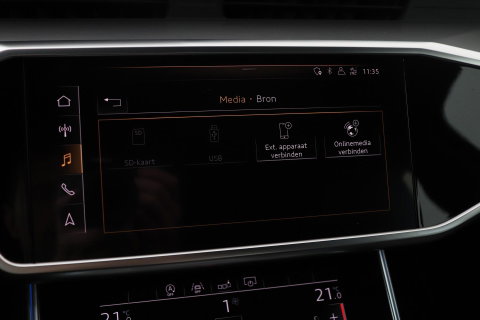 Audi A6 Avant 45 TFSI quattro Sport S line edition | Matrix LED | Trekhaak | Stoelverwarming | Keyless | Memory Seats | 19 inch