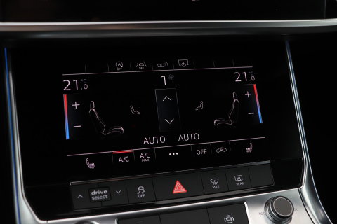 Audi A6 Avant 45 TFSI quattro Sport S line edition | Matrix LED | Trekhaak | Stoelverwarming | Keyless | Memory Seats | 19 inch