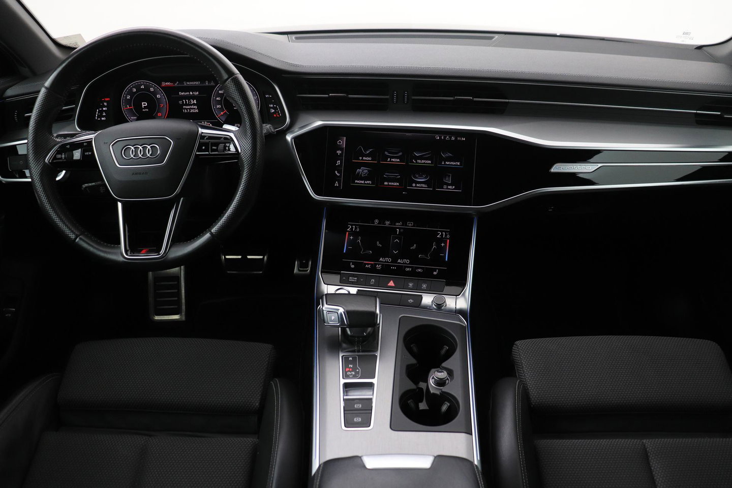 Audi A6 Avant 45 TFSI quattro Sport S line edition | Matrix LED | Trekhaak | Stoelverwarming | Keyless | Memory Seats | 19 inch