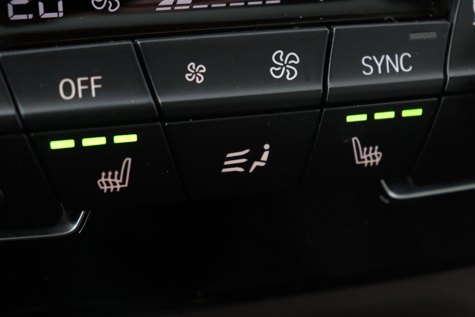 BMW X1 sDrive20i Centennial High Executive | Panoramadak | Head-Up | Vol-Leder | Stoelverwarming