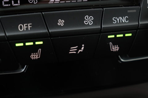 BMW X1 sDrive20i Centennial High Executive | Panoramadak | Head-Up | Vol-Leder | Stoelverwarming