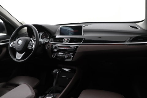 BMW X1 sDrive20i Centennial High Executive | Panoramadak | Head-Up | Vol-Leder | Stoelverwarming
