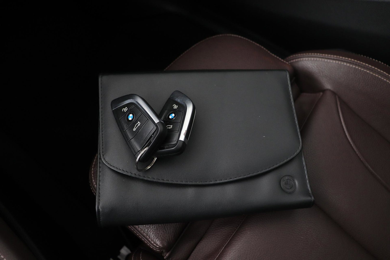 BMW X1 sDrive20i Centennial High Executive | Panoramadak | Head-Up | Vol-Leder | Stoelverwarming