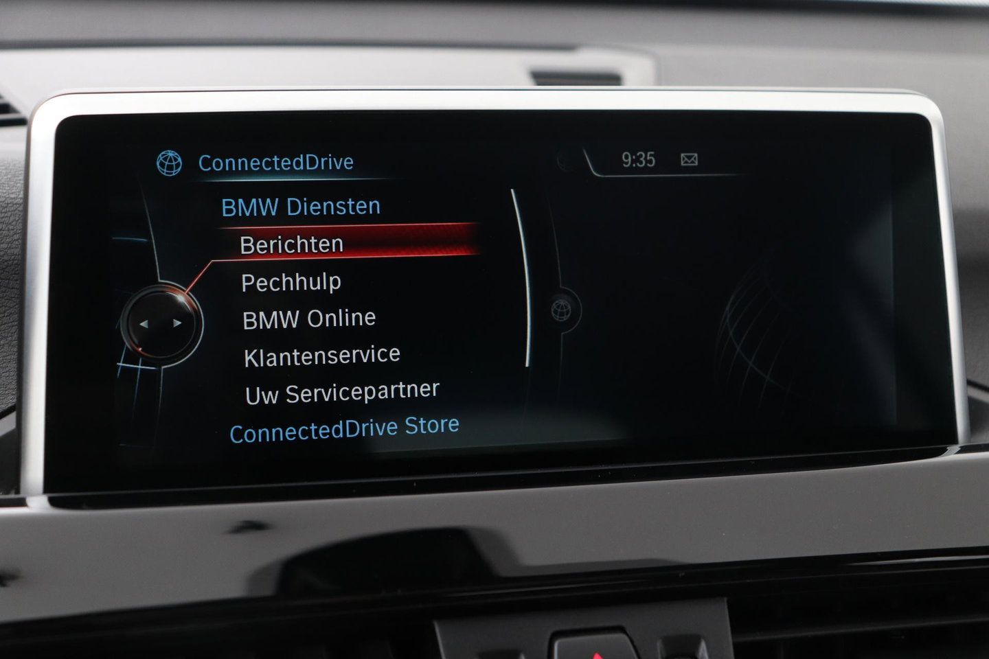 BMW X1 sDrive20i Centennial High Executive | Panoramadak | Head-Up | Vol-Leder | Stoelverwarming