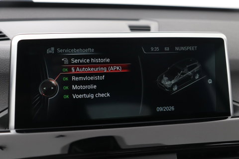 BMW X1 sDrive20i Centennial High Executive | Panoramadak | Head-Up | Vol-Leder | Stoelverwarming