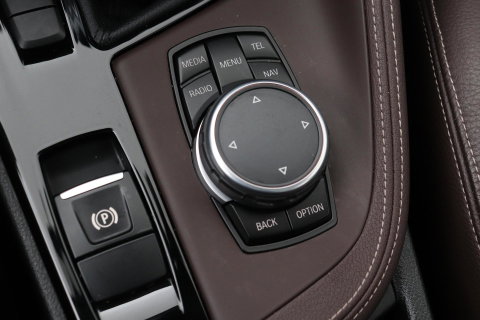 BMW X1 sDrive20i Centennial High Executive | Panoramadak | Head-Up | Vol-Leder | Stoelverwarming